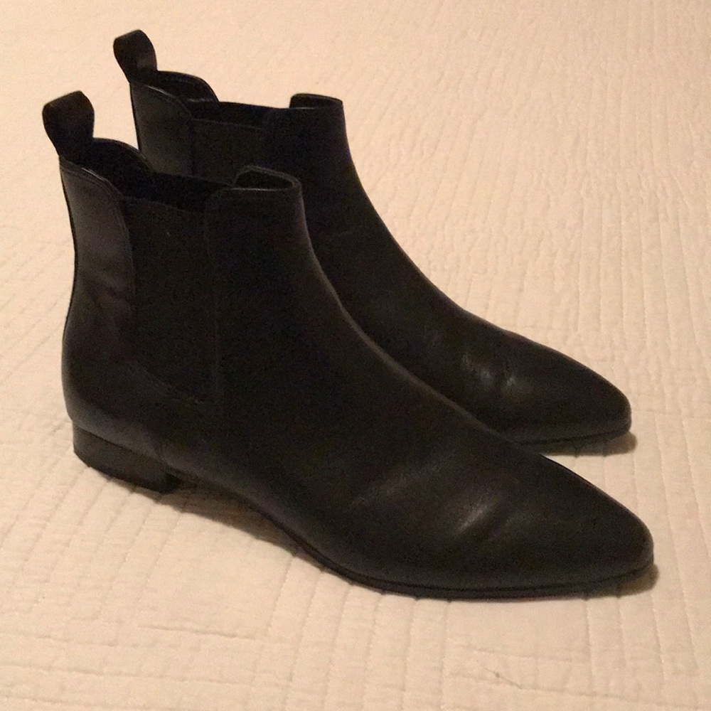 Dark brown Banana Republic Size 8 1/2 shoes